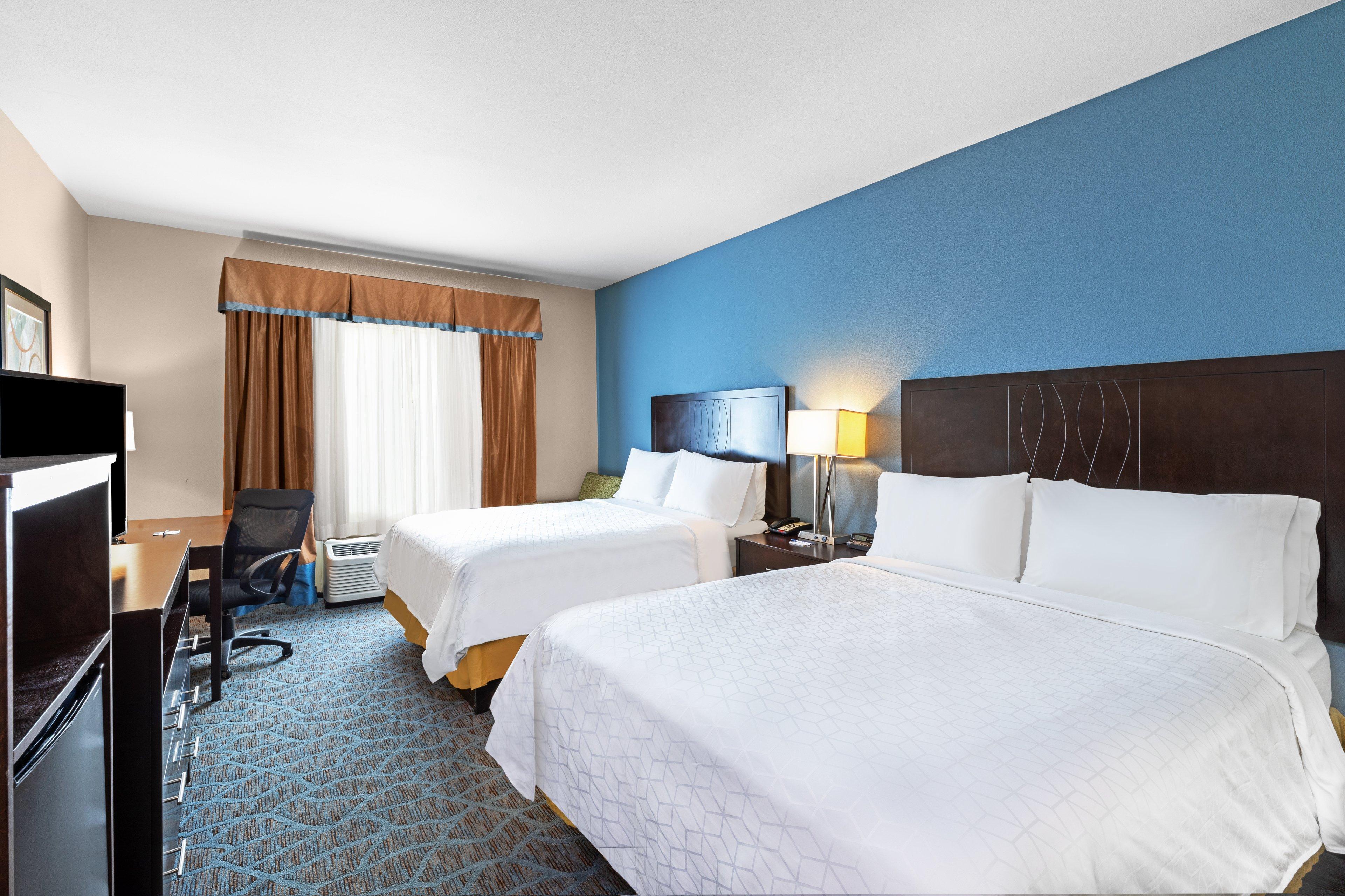Holiday Inn Express Hotel & Suites Floresville By Ihg Exterior photo